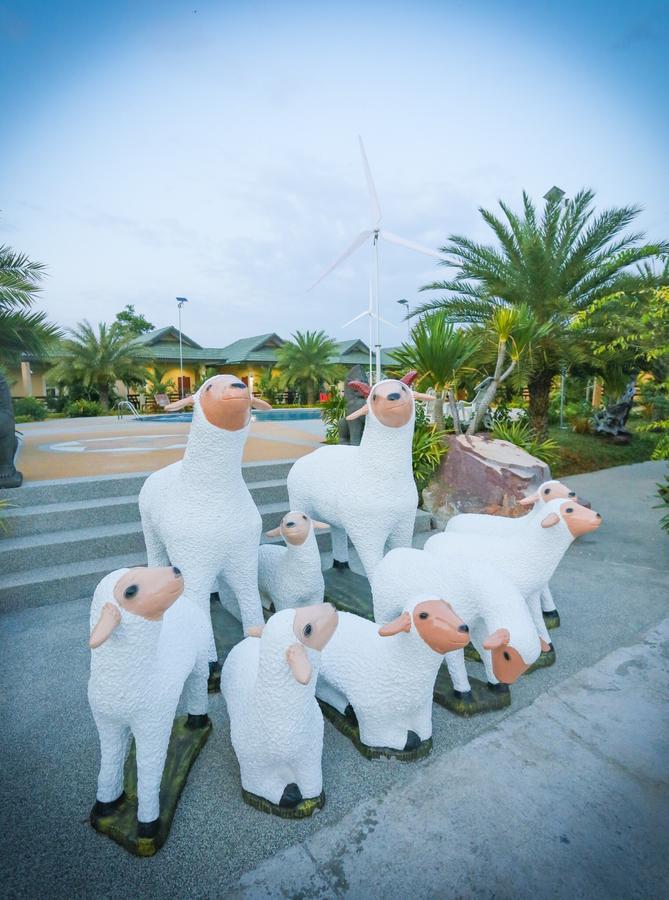 Huan Soontaree Hotel Ban Phe Exterior foto