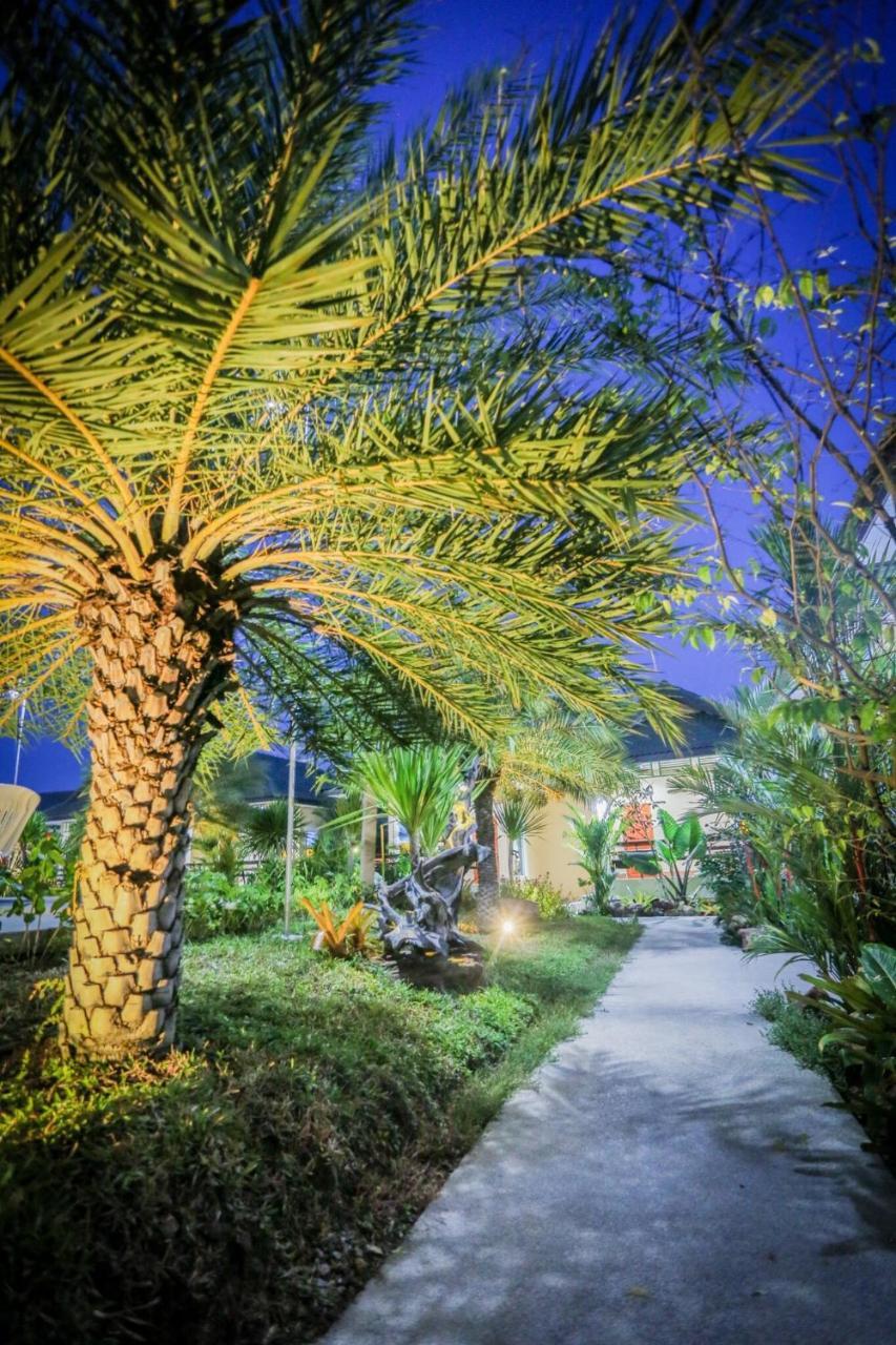 Huan Soontaree Hotel Ban Phe Exterior foto
